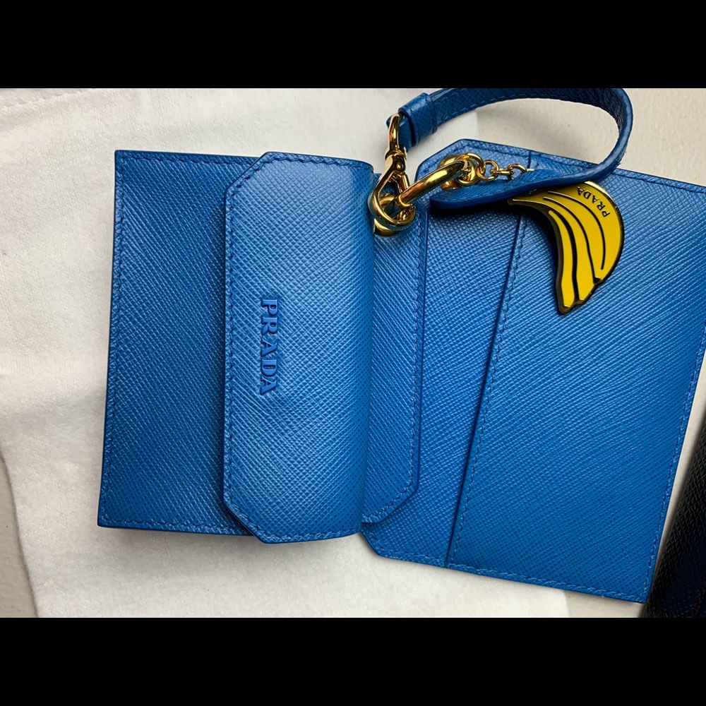 Prada new blue card/coin/accessory case - Picture 6 of 15